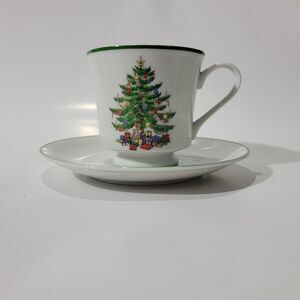 Sone Fine China Cup And Saucer White Christmas